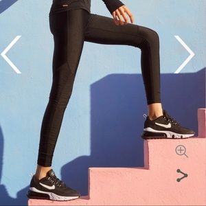 ALALA brand new leggings XS.